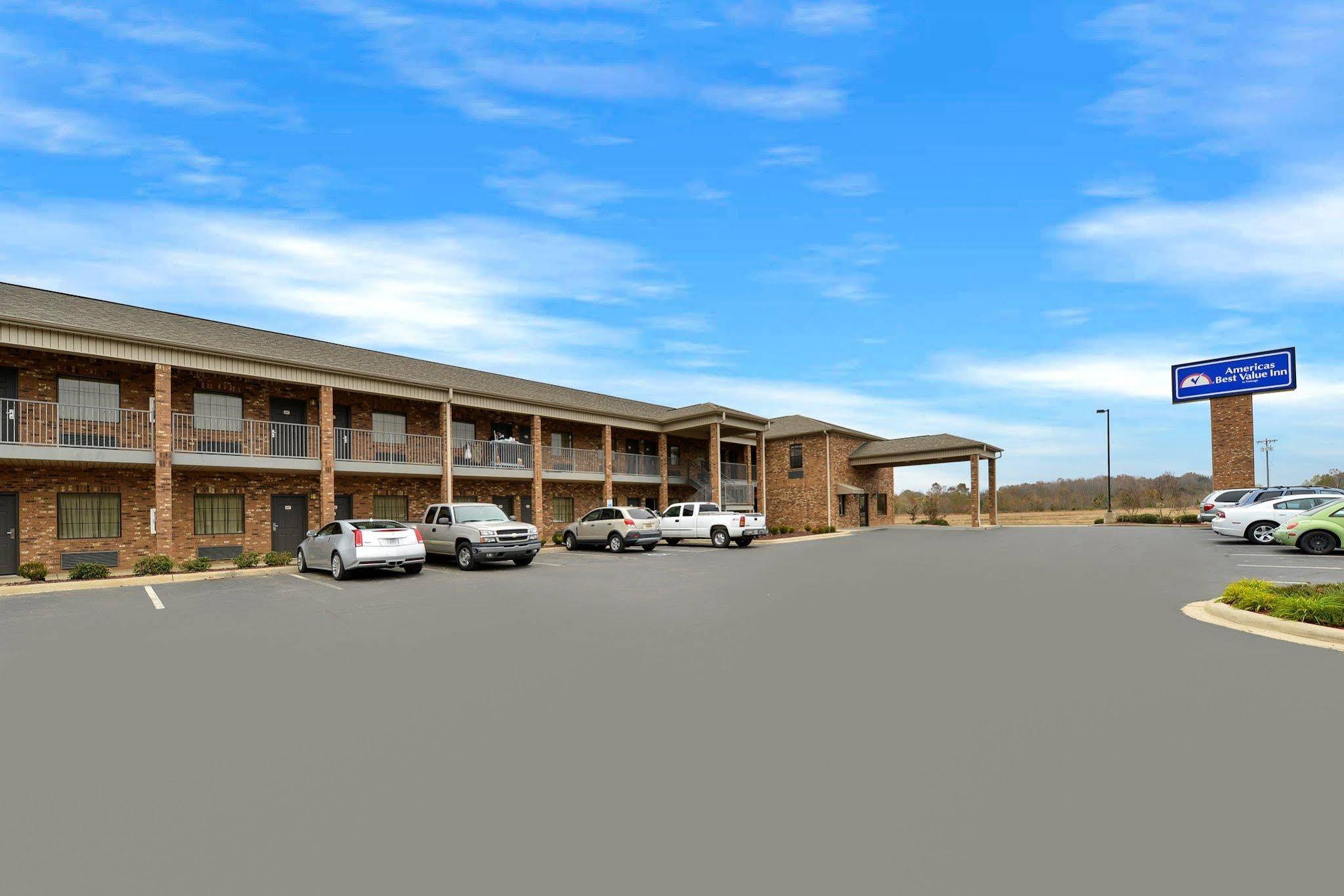 Americas Best Value Inn Byhalia Exterior photo
